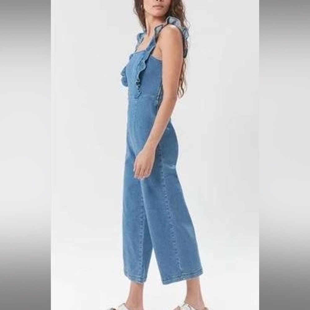BDG jumpsuit overall ruffled